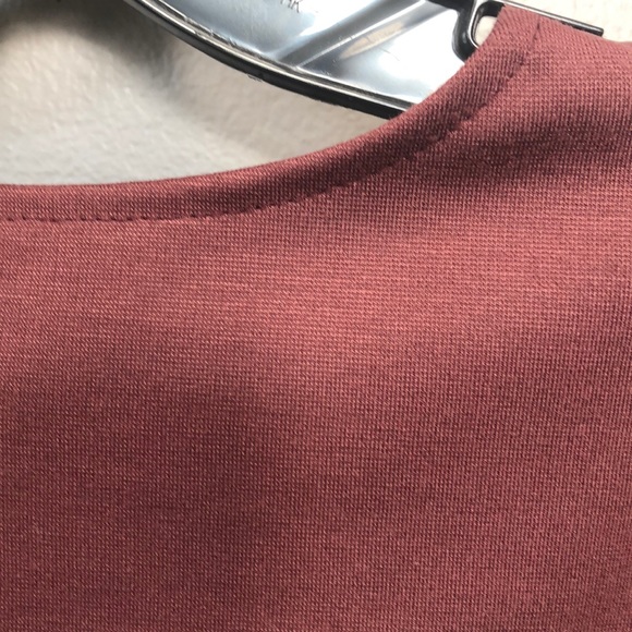 Dress - Picture 6 of 7